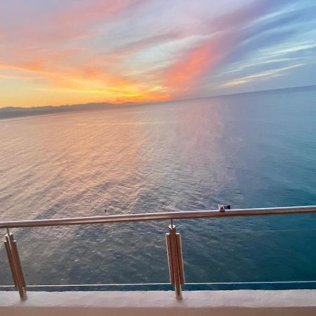 Apartamentos Turisticos Castillo Del Vigia Torremolinos Dış mekan fotoğraf