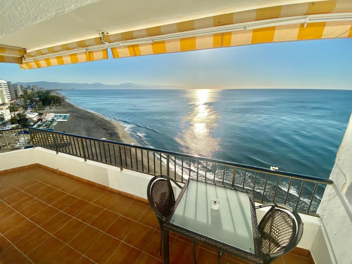 Apartamentos Turisticos Castillo Del Vigia Torremolinos Dış mekan fotoğraf