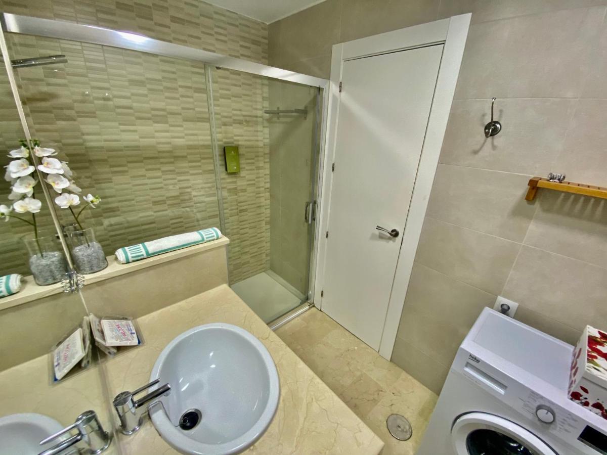 Apartamentos Turisticos Castillo Del Vigia Torremolinos Dış mekan fotoğraf